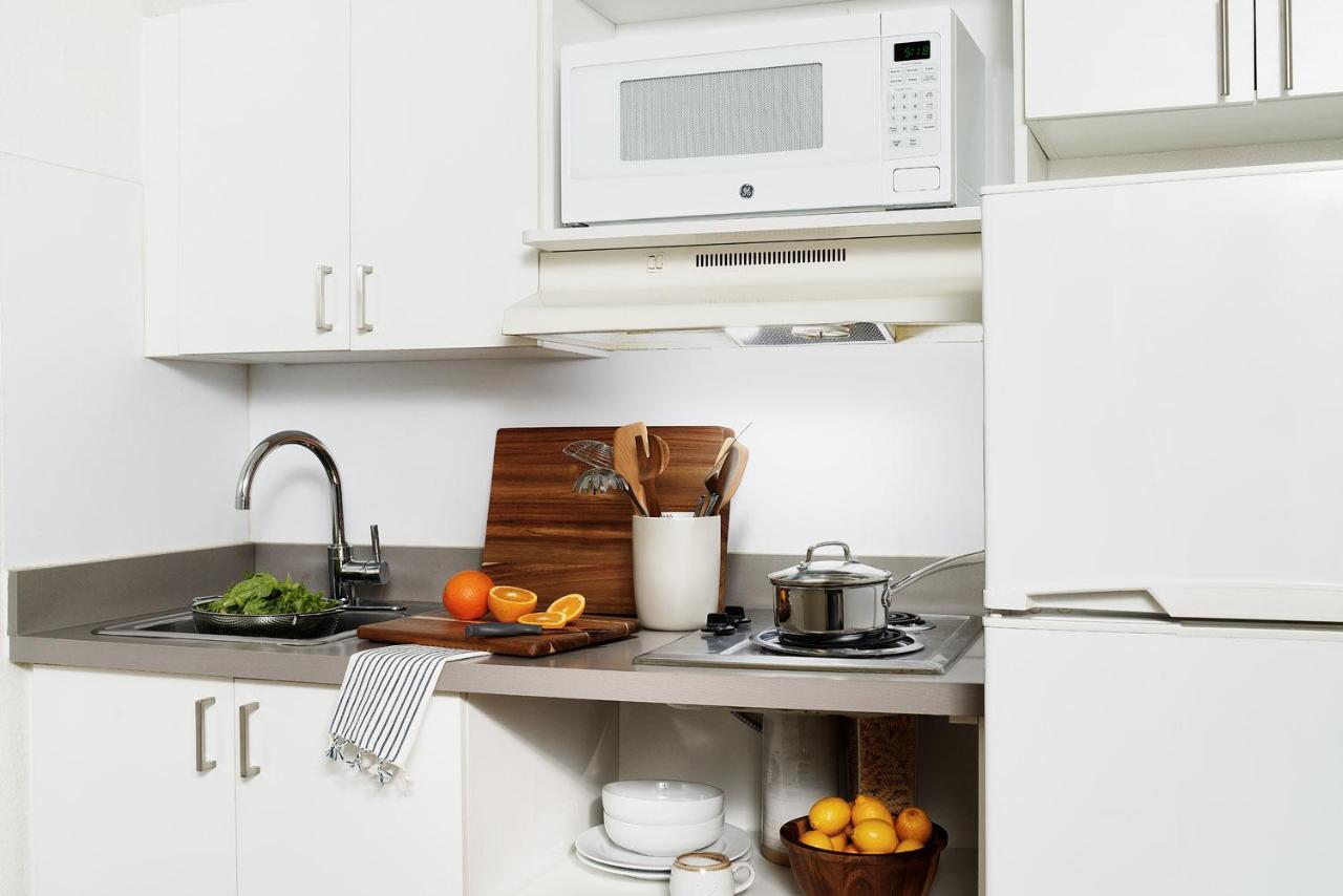 Intown Suites Extended Stay Houston Tx - Highway 6 사이프러스 외부 사진