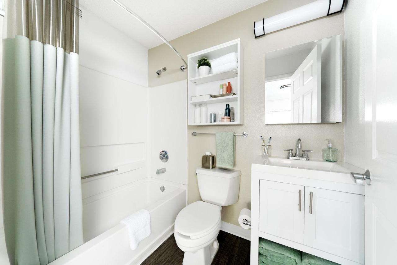 Intown Suites Extended Stay Houston Tx - Highway 6 사이프러스 외부 사진